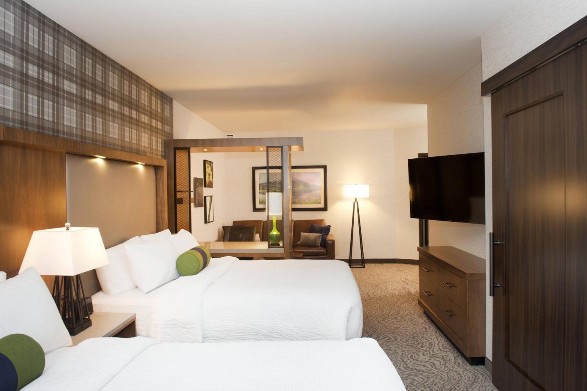 Springhill Suites By Marriott Бенд Экстерьер фото